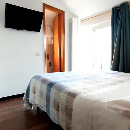 Birilli Hotel *